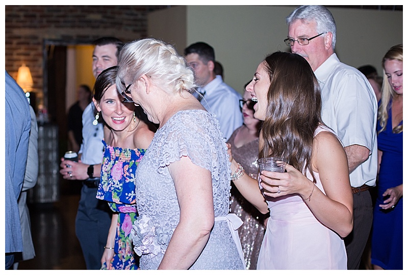 mississippi wedding photographer wisconsin wedding photographer arkansas wedding photographer san antonio wedding photographer