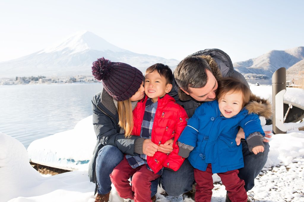 Family Photos in front of Mt. Fuji, Mt. Fuji Photographer, Photographer for Fuji Photos