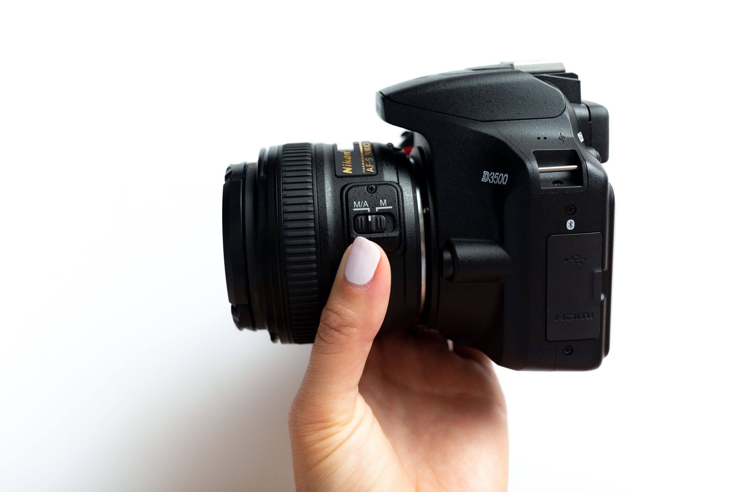 photography 101, foundations of photography, learn how to take better photos, take better photos, small business courses, online photo class, online photo course, learn dslr photography, how to take photos with a dslr, how to take photos with a big camera, how to take professional photos