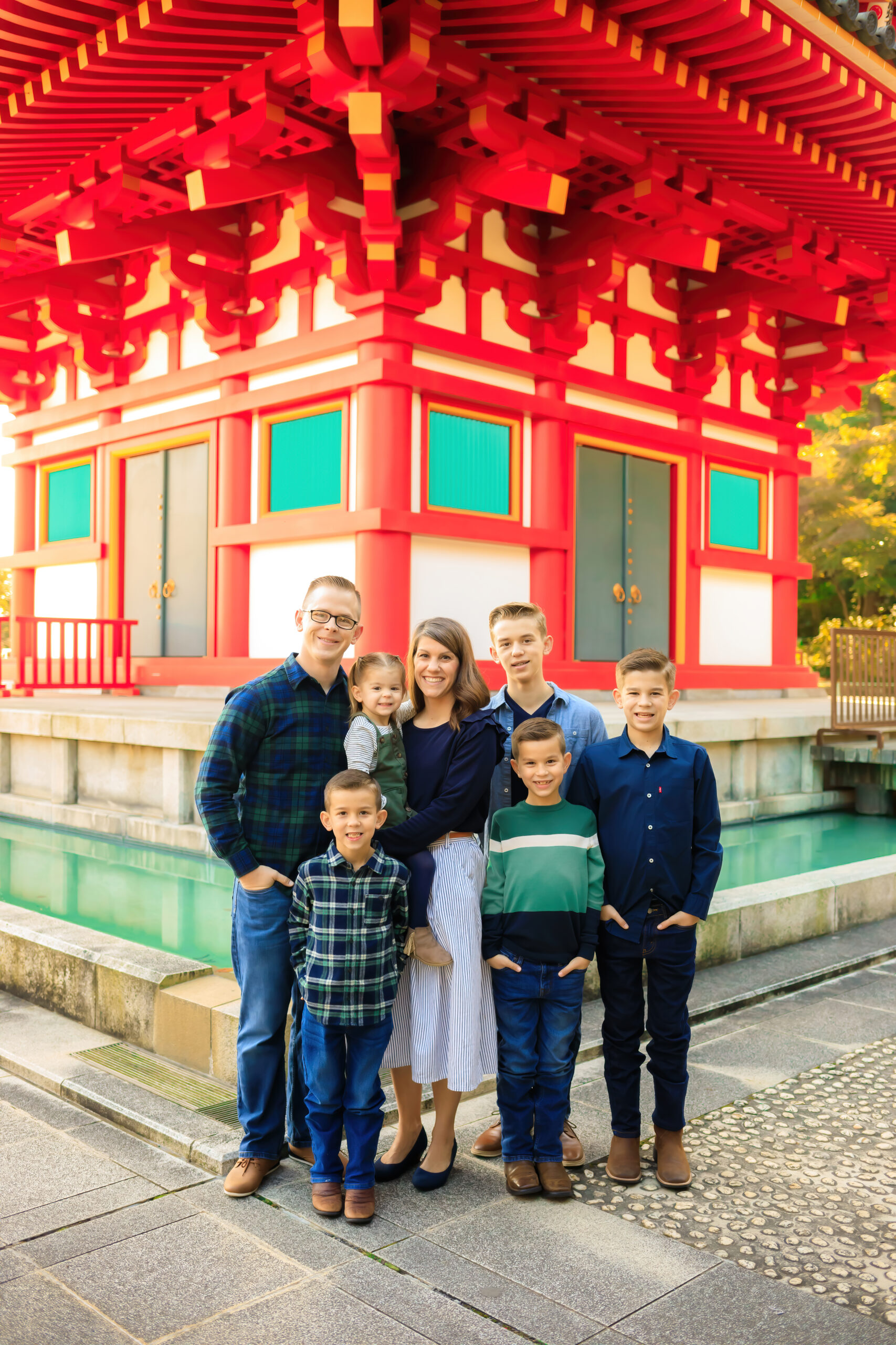 fun and playful family photographer Milwaukee